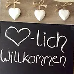 Holzheimer 公寓 Sandberg